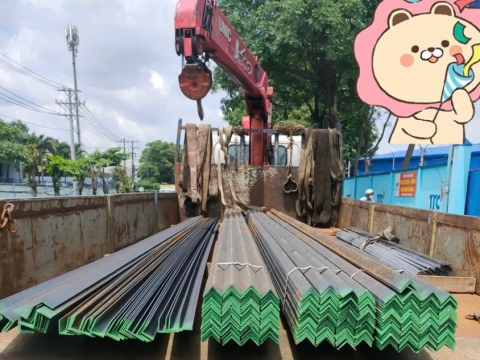 Khách Lẻ Cơ Khí Và Thương Mại